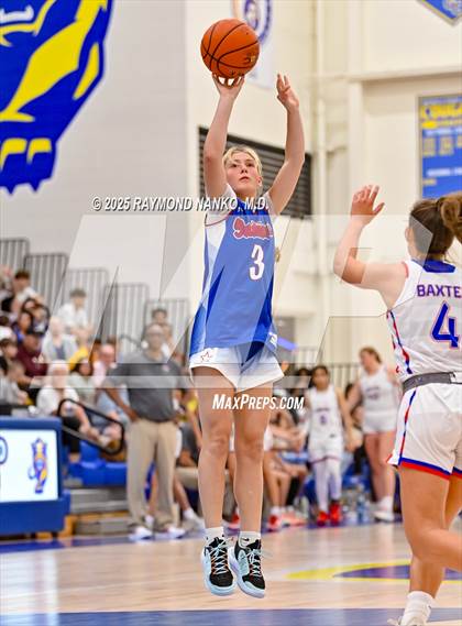 Thumbnail 3 in Indiana All-Stars (Junior vs Senior) photogallery.