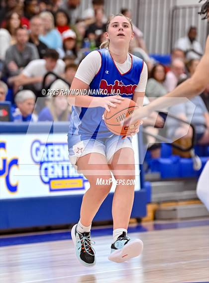 Thumbnail 2 in Indiana All-Stars (Junior vs Senior) photogallery.