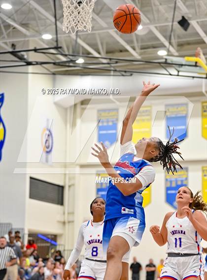 Thumbnail 3 in Indiana All-Stars (Junior vs Senior) photogallery.