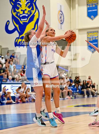 Thumbnail 2 in Indiana All-Stars (Junior vs Senior) photogallery.