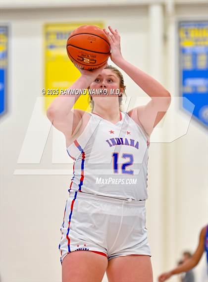 Thumbnail 3 in Indiana All-Stars (Junior vs Senior) photogallery.