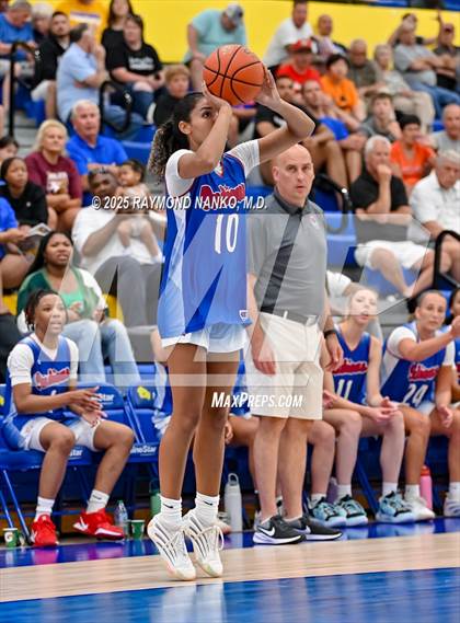 Thumbnail 2 in Indiana All-Stars (Junior vs Senior) photogallery.