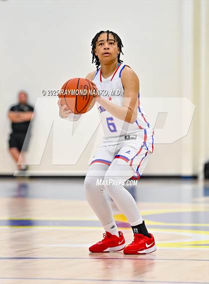 Thumbnail 1 in Indiana All-Stars (Junior vs Senior) photogallery.