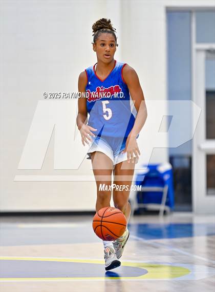 Thumbnail 2 in Indiana All-Stars (Junior vs Senior) photogallery.