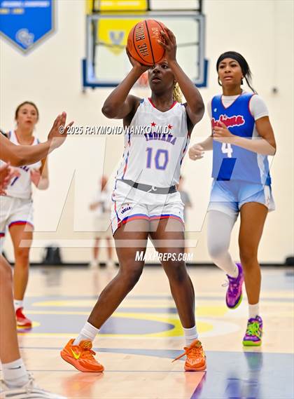 Thumbnail 1 in Indiana All-Stars (Junior vs Senior) photogallery.