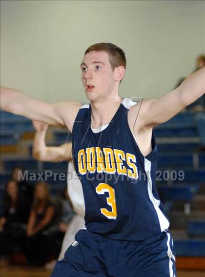 Thumbnail 1 in Ketcham vs. Our Lady of Lourdes (NY State Section 1-C Tournament) photogallery.