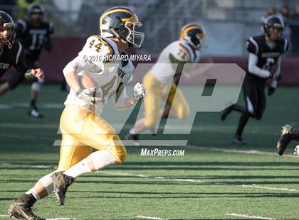 Thumbnail 3 in Bow vs. Hanover (NHIAA D2 Semifinal) photogallery.