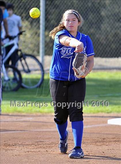Thumbnail 3 in Harvard-Westlake @ San Marino photogallery.