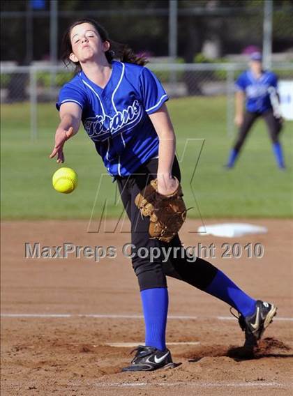 Thumbnail 3 in Harvard-Westlake @ San Marino photogallery.