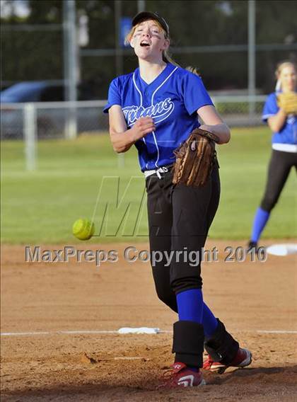 Thumbnail 3 in Harvard-Westlake @ San Marino photogallery.