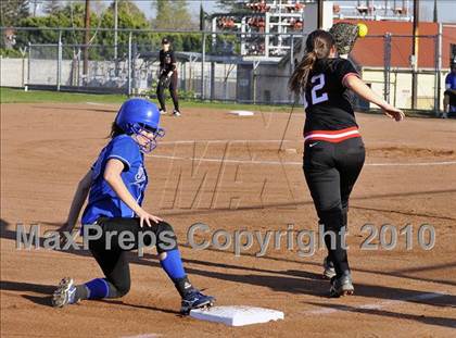 Thumbnail 3 in Harvard-Westlake @ San Marino photogallery.