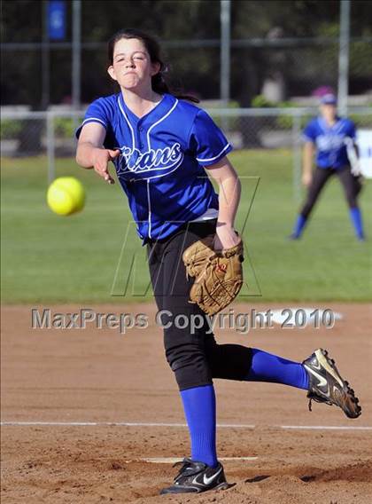 Thumbnail 1 in Harvard-Westlake @ San Marino photogallery.