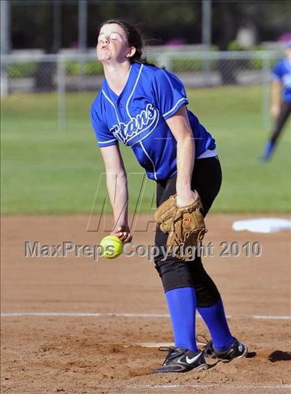 Thumbnail 2 in Harvard-Westlake @ San Marino photogallery.