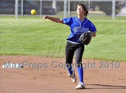 Thumbnail 1 in Harvard-Westlake @ San Marino photogallery.