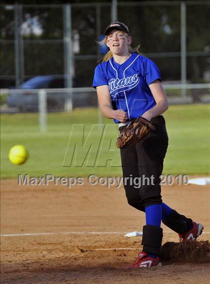 Thumbnail 1 in Harvard-Westlake @ San Marino photogallery.