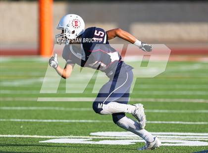 Thumbnail 3 in Woodbridge Warriors vs Beckman Patriots photogallery.