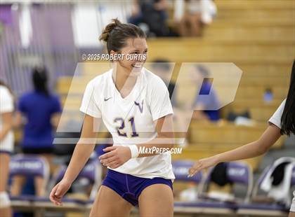 Thumbnail 1 in JV: Hart @ Valencia photogallery.