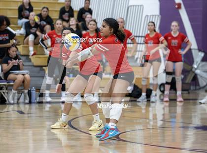 Thumbnail 1 in JV: Hart @ Valencia photogallery.