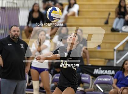 Thumbnail 1 in JV: Hart @ Valencia photogallery.