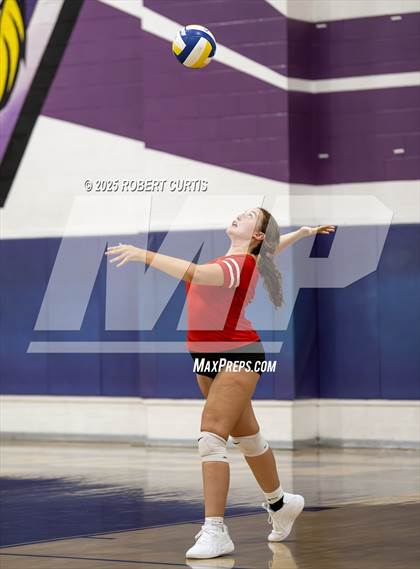 Thumbnail 3 in JV: Hart @ Valencia photogallery.