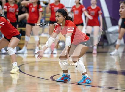 Thumbnail 2 in JV: Hart @ Valencia photogallery.