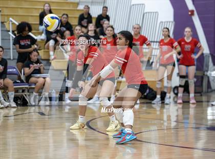 Thumbnail 3 in JV: Hart @ Valencia photogallery.