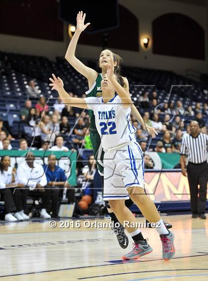 Thumbnail 2 in La Costa Canyon vs Eastlake (CIF SDS D1 Final) photogallery.