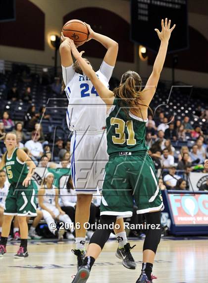 Thumbnail 2 in La Costa Canyon vs Eastlake (CIF SDS D1 Final) photogallery.