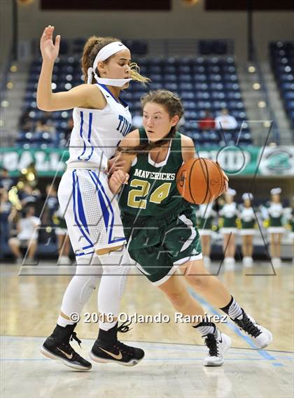Thumbnail 2 in La Costa Canyon vs Eastlake (CIF SDS D1 Final) photogallery.
