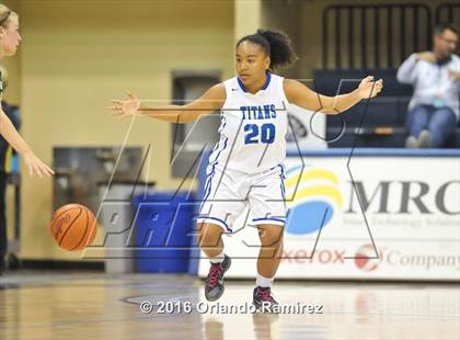 Thumbnail 2 in La Costa Canyon vs Eastlake (CIF SDS D1 Final) photogallery.