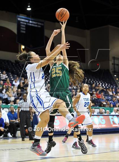 Thumbnail 1 in La Costa Canyon vs Eastlake (CIF SDS D1 Final) photogallery.
