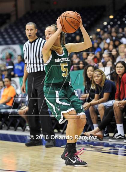 Thumbnail 2 in La Costa Canyon vs Eastlake (CIF SDS D1 Final) photogallery.
