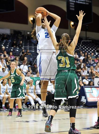 Thumbnail 3 in La Costa Canyon vs Eastlake (CIF SDS D1 Final) photogallery.