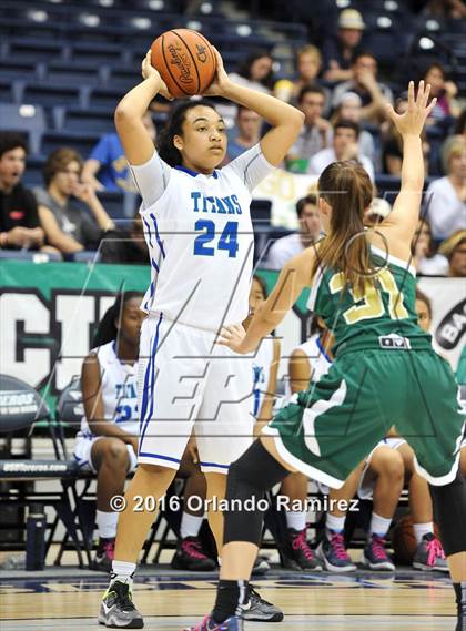 Thumbnail 2 in La Costa Canyon vs Eastlake (CIF SDS D1 Final) photogallery.