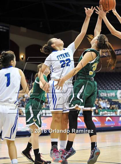 Thumbnail 3 in La Costa Canyon vs Eastlake (CIF SDS D1 Final) photogallery.