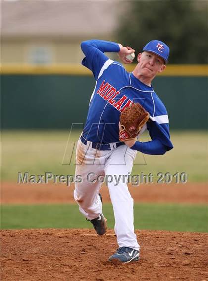 Thumbnail 1 in Midland Christian vs Lake Travis (Langerhans Classic) photogallery.