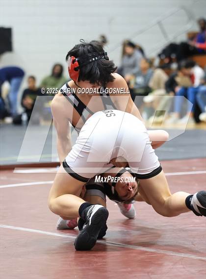 Thumbnail 3 in New Bern vs Croatan (Blood Pernu Duals) photogallery.