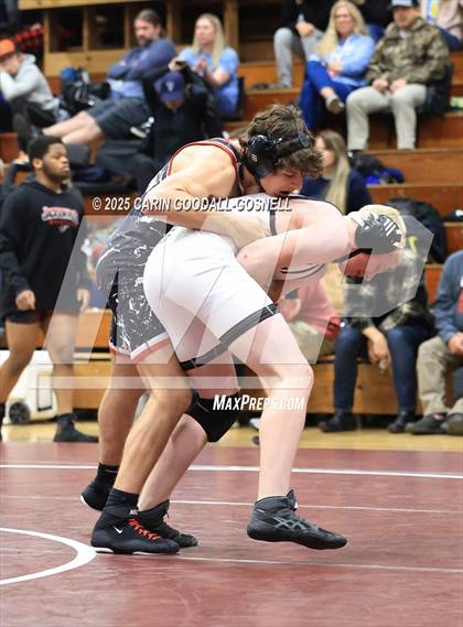 Thumbnail 1 in New Bern vs Croatan (Blood Pernu Duals) photogallery.