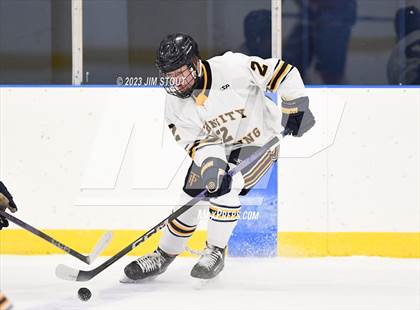 Thumbnail 2 in Trinity-Pawling vs. Dexter Southfield (Lawrence Piatelli Jamboree) photogallery.