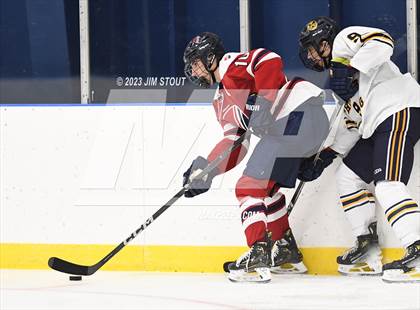 Thumbnail 3 in Trinity-Pawling vs. Dexter Southfield (Lawrence Piatelli Jamboree) photogallery.