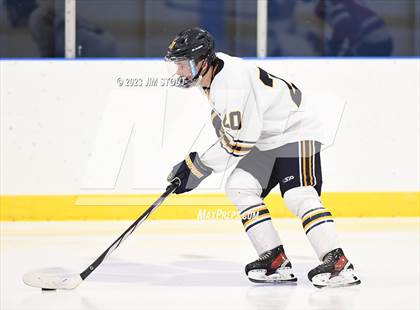 Thumbnail 1 in Trinity-Pawling vs. Dexter Southfield (Lawrence Piatelli Jamboree) photogallery.