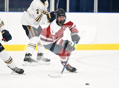 Thumbnail 3 in Trinity-Pawling vs. Dexter Southfield (Lawrence Piatelli Jamboree) photogallery.