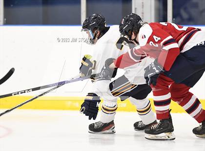 Thumbnail 2 in Trinity-Pawling vs. Dexter Southfield (Lawrence Piatelli Jamboree) photogallery.