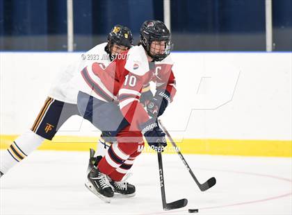 Thumbnail 3 in Trinity-Pawling vs. Dexter Southfield (Lawrence Piatelli Jamboree) photogallery.