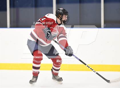 Thumbnail 1 in Trinity-Pawling vs. Dexter Southfield (Lawrence Piatelli Jamboree) photogallery.