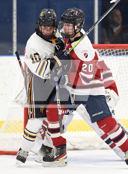 Thumbnail 1 in Trinity-Pawling vs. Dexter Southfield (Lawrence Piatelli Jamboree) photogallery.