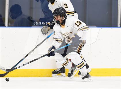 Thumbnail 1 in Trinity-Pawling vs. Dexter Southfield (Lawrence Piatelli Jamboree) photogallery.