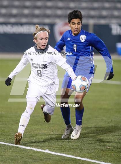 Thumbnail 1 in Arapahoe vs Grandview (5A CHSAA Final) photogallery.