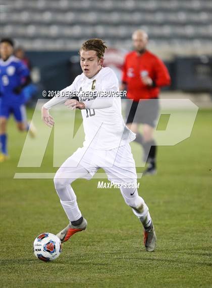 Thumbnail 2 in Arapahoe vs Grandview (5A CHSAA Final) photogallery.