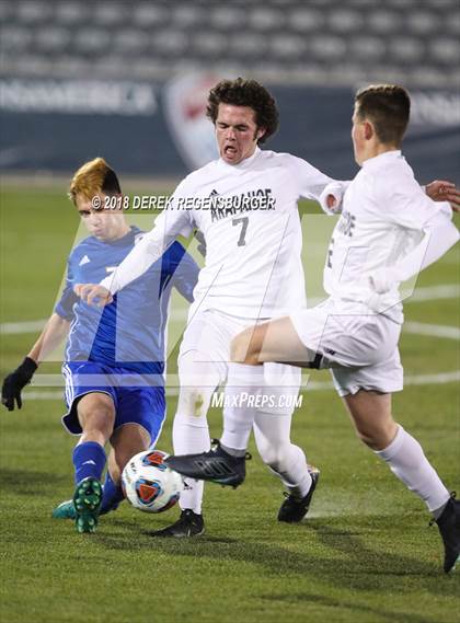Thumbnail 1 in Arapahoe vs Grandview (5A CHSAA Final) photogallery.